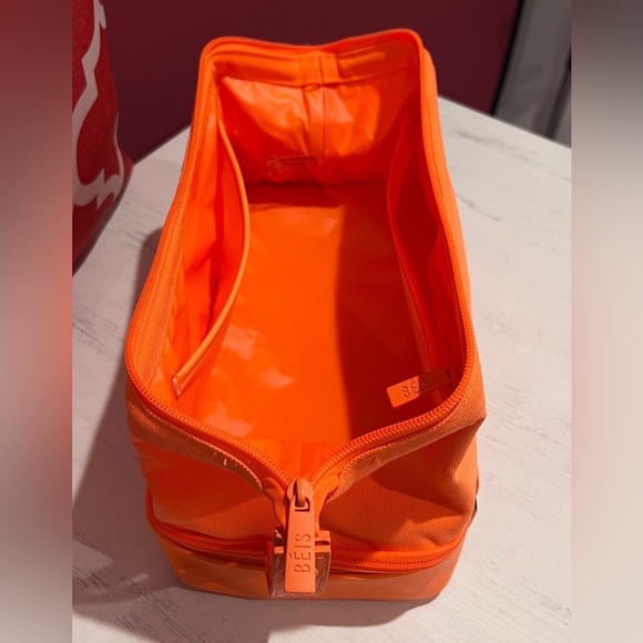 BEIS Dopp Kit In Creamsicle - Picture 10 of 11